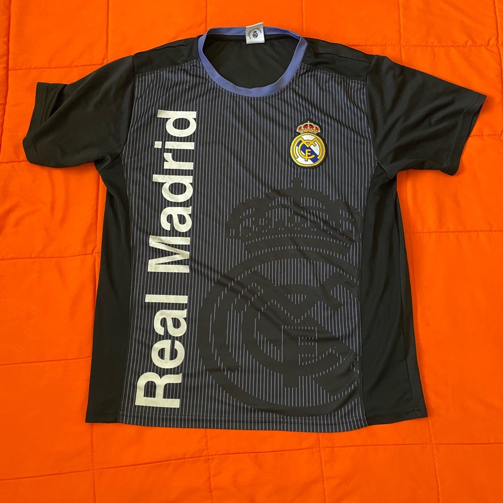 Real Madrid Jersey Mens Small Black T Shirt ( Merchandise Real Madrid)
